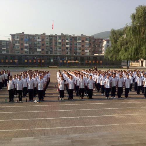 灵石四中2019年军训暨学前教育