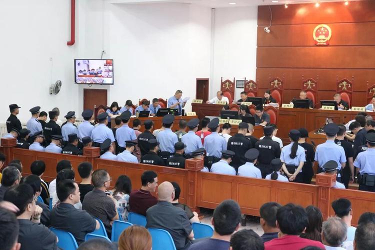 永定区检察院派员对当地首起恶势力犯罪集团案出庭支持公诉