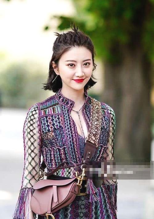 景甜和张继科恋爱后现在脸胖的像只气球男友被夸真汉子