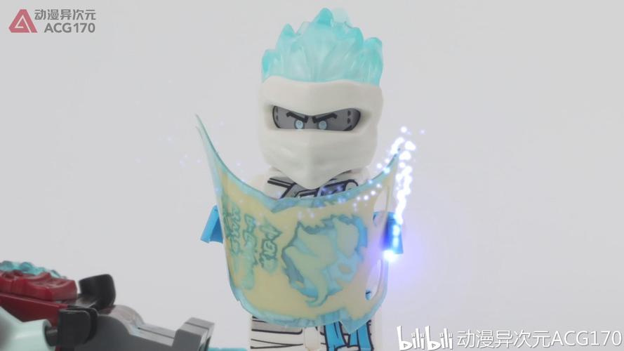 乐高积木 幻影忍者 70676 劳埃德的泰坦机甲图文评测