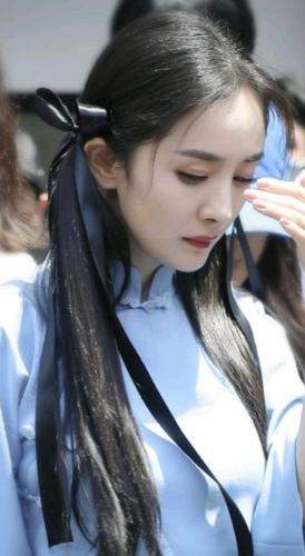 杨幂,民国女学生造型,双马尾可爱减龄