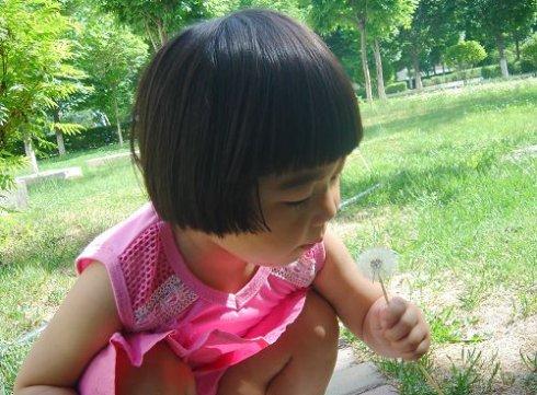 蹲着吹实在是太费劲了,还是拔起来吧!