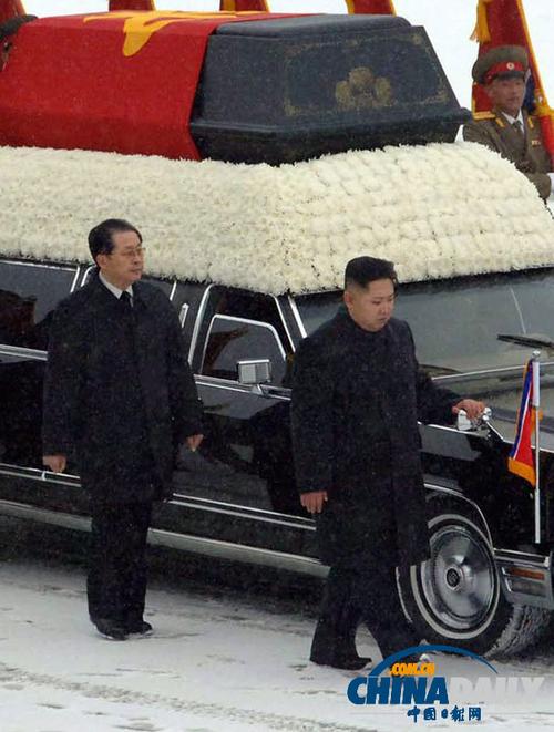 朝鲜判处张成泽死刑并立即执行 法庭现场图曝光