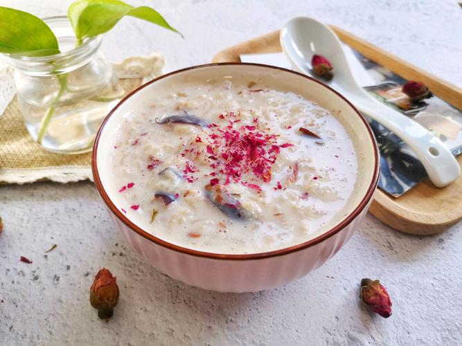 玫瑰牛奶粥,滋补又养颜!