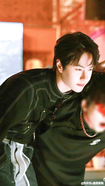 摄影师陈漫拍摄王一博时尚大片