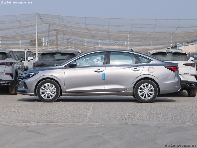 提示:支持键盘翻页 ←左 右→             逸动2020款 plus 荣耀百万