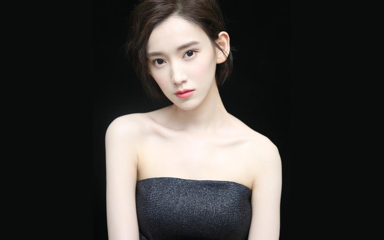李沐宸性感靓丽写真桌面壁纸