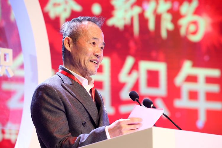 万科集团创始人,市社会组织总会会长王石致辞