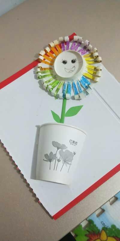 妙手生花――故县镇安家底小学一年级(2)班手工制作活动