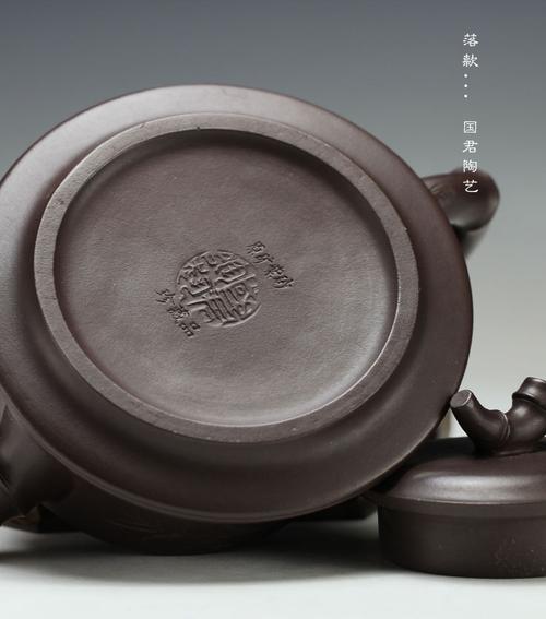 一品竹段壶/宜兴原矿紫砂紫泥   品名和材料   周国君全手工制