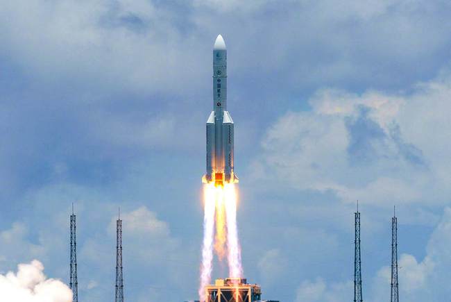 长征五号火箭发射时,有人许愿高考金榜题名,真的很灵?