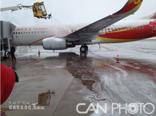 大雪降临 海航技术机务做好飞机除冰雪工作_中国航空