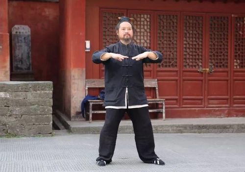站桩的正确姿势是怎样的