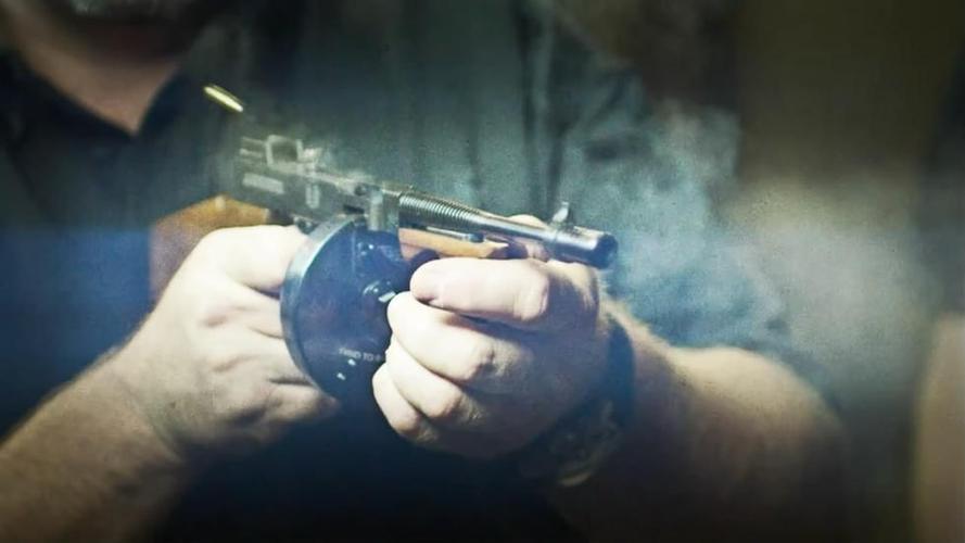 国外发烧友制迷你枪械q版ak猛烈扫射图