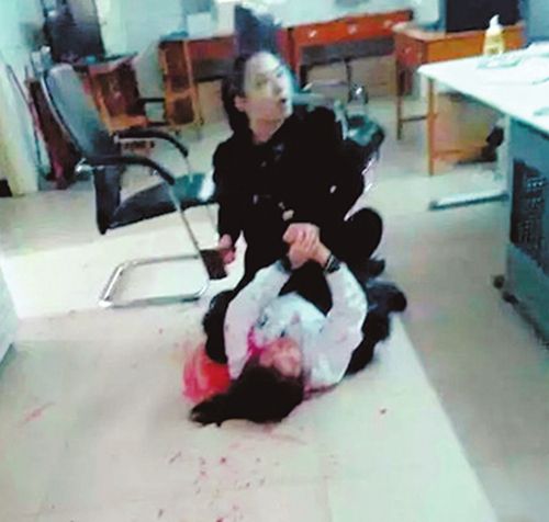 女医生被砍七刀 官方发布案情通报