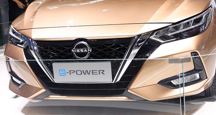 东风日产轩逸epower混动和汽油版有什么不同