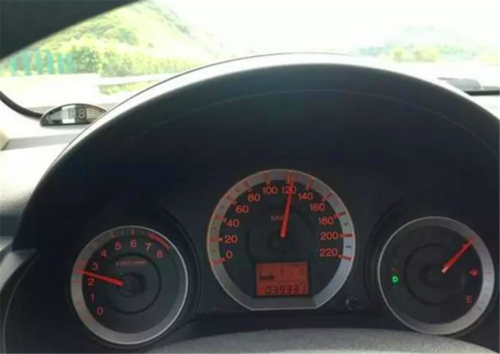 为什么有人说小排量车不适合跑高速,多少排量的车适合