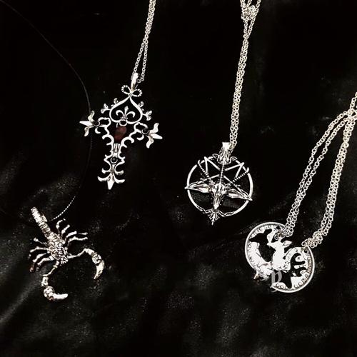 blood supply 搭配饰品哥特暗黑十字架地狱羊头项链多款