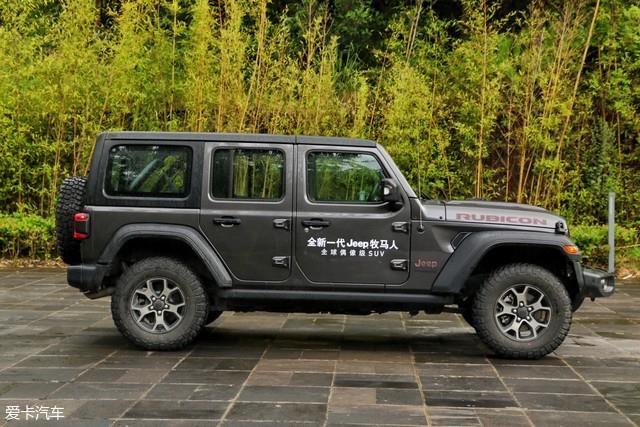 东风风神新款越野车排油多少牧马人越野车报价