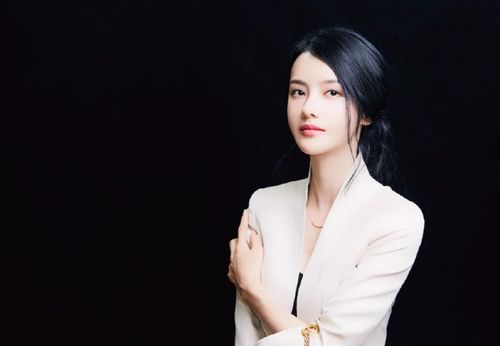 又一部高人气小说改编剧登上荧幕,张芷溪演绎女主引关注