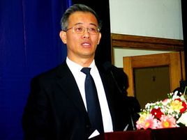 邱东