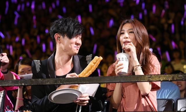 声音的战争林俊杰为hebe田馥甄而来 张惠妹天价片酬当嘉宾