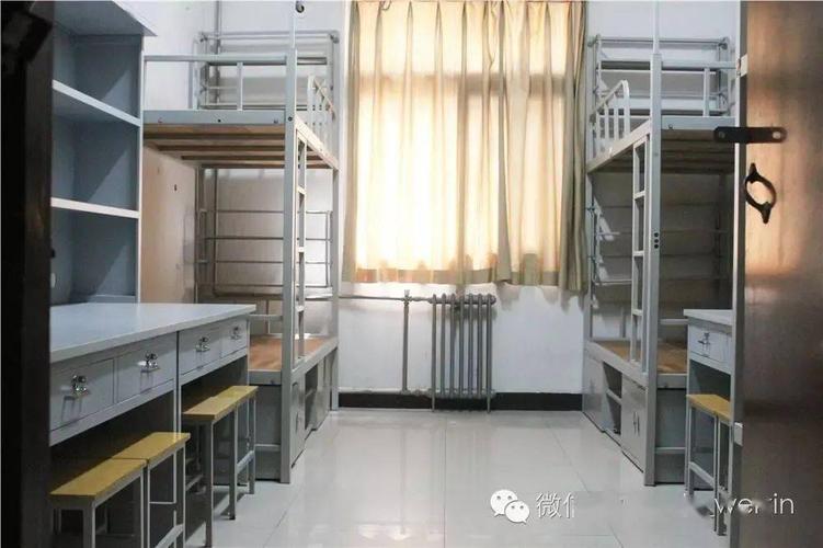 一起来看看↓↓↓ 宿舍简介  首都经济贸易大学的学生公寓共有十二幢