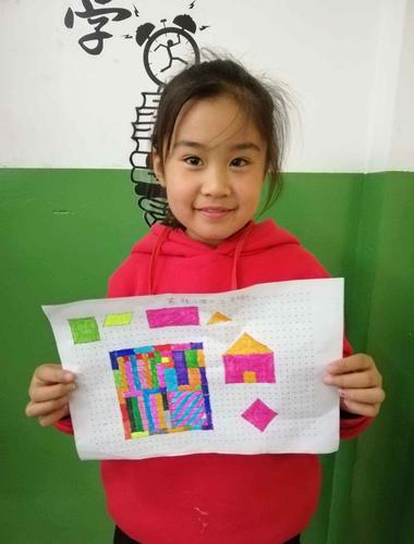 小学生几何图形创意画 我的数学真奇妙———东街小学