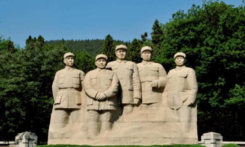 淮海战役总前委群雕