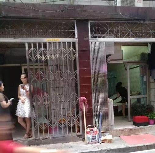 西安西八里村美女如云 红房子和大学生却不见了