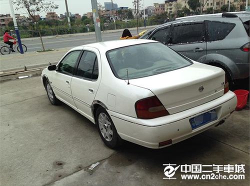 【广州】2002款二手东风日产 蓝鸟 at标准型 价格1.90万