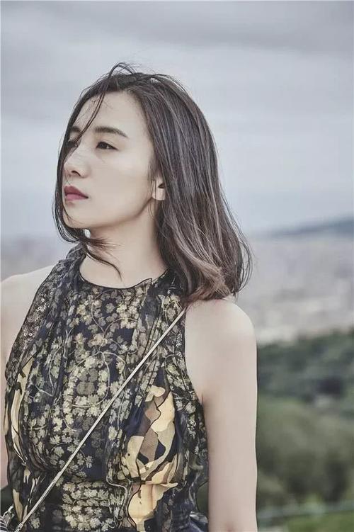 宋佳与王耀庆合唱的《花好月圆夜》,歌声中自然带有花好月圆的圆满感