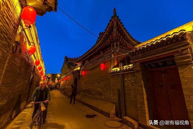 张家口堡子里景区亮化太美了