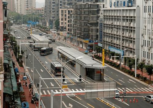 11月18日,宜昌brt被评为改革开放40年城市公共交通最具影响力事件之