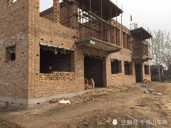 农村的房子都是用什么盖得?建筑寿命一般是多久?