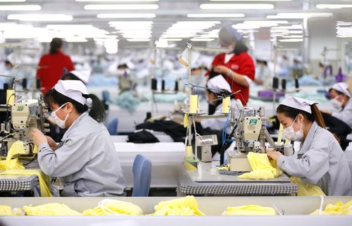 山东即墨:纺织服装企业赶制订单生产忙