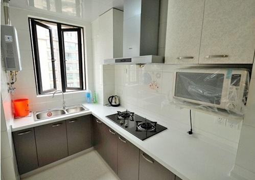 3,厨房门不能正对灶台