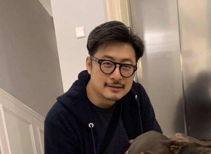 王岳伦秒删官宣离婚动态,7月已经和平分手,最后一句话