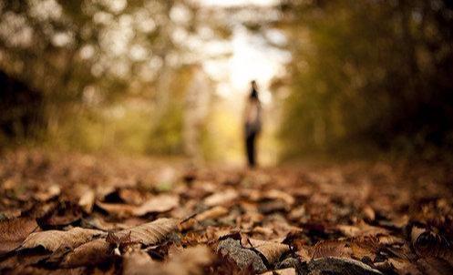 十二星座爱上什么人最痛苦?处女花心之人,水瓶暗恋之人,你呢?