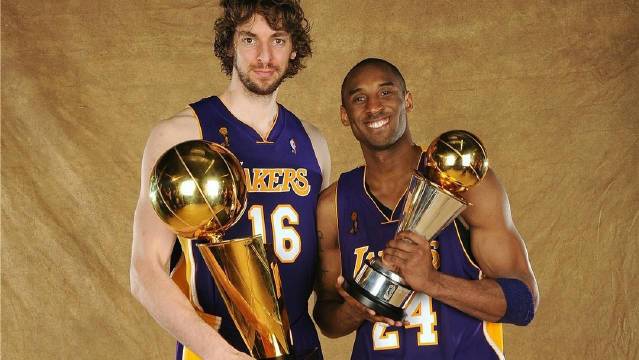 "#加索尔正式宣布退役#湖人官网的微博视频