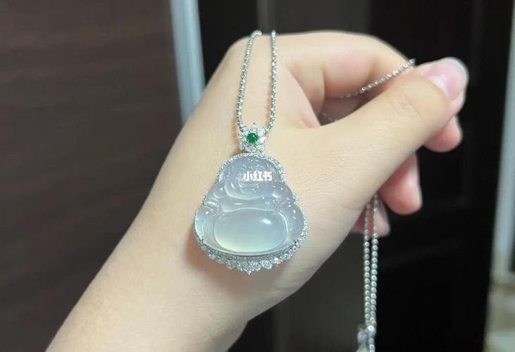 晴底冰佛公终于镶嵌好啦,满钻闪闪78_翡翠_翡翠佛公_时尚_配饰_首饰