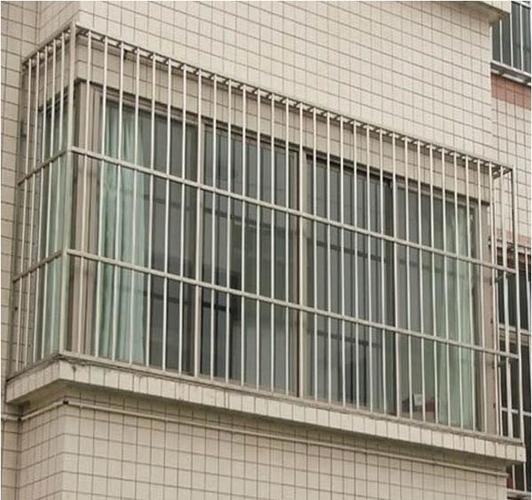 致恒拼装式不锈钢喷塑防盗窗现代防护窗免焊接保险窗