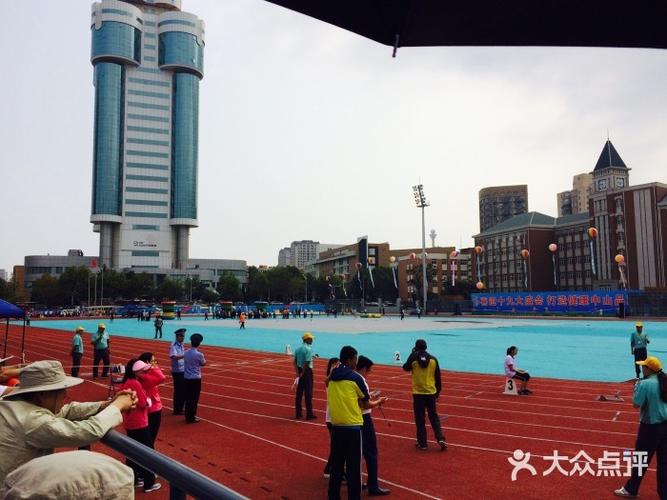 火车头体育场图片 - 第3张