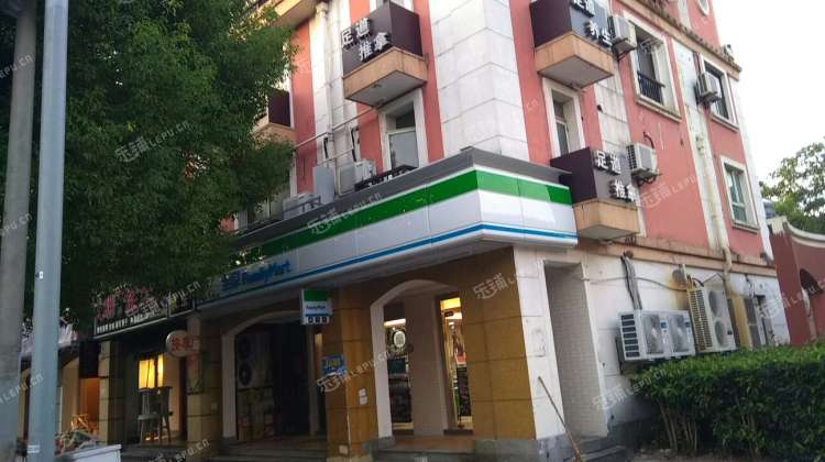 浦东金桥佳林路130㎡商铺出租,可办照,可明火,可餐饮