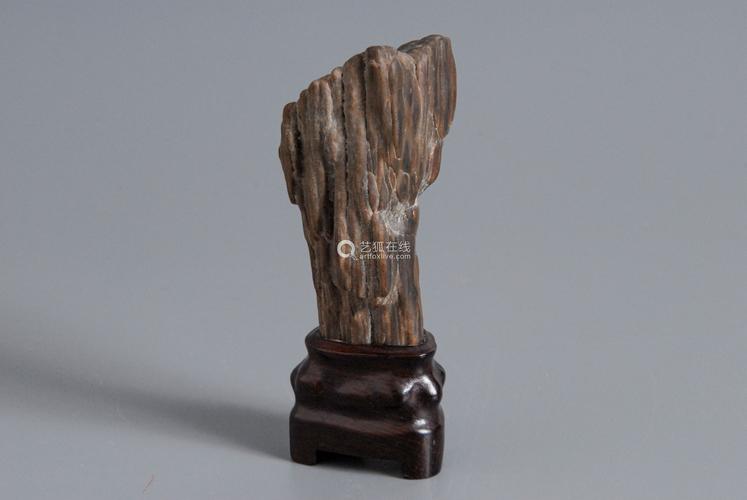 木化石摆件