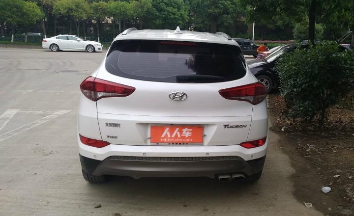 现代-途胜 2015款 1.7t 双离合两驱智能型