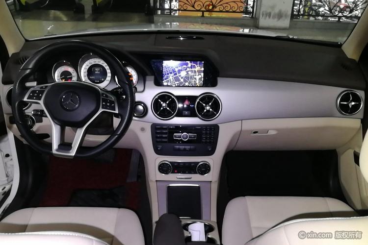 奔驰glk级完整中控台全景