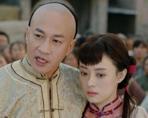 何润东三次表白孙俪被拒,现娶"柜姐"为妻,幸福程度不亚于邓超