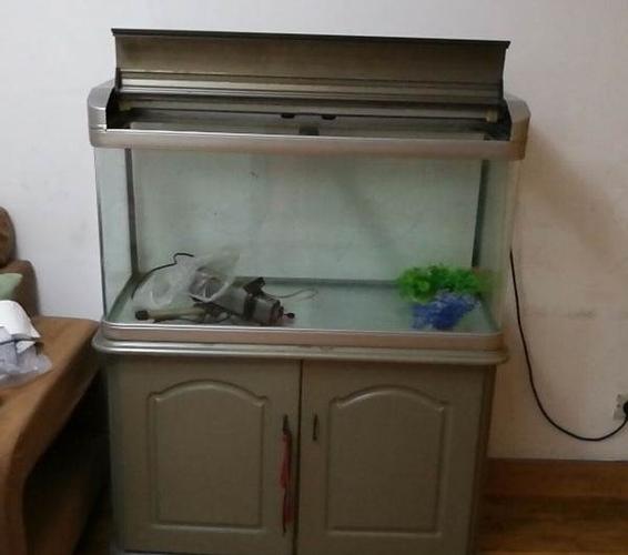 闲置鱼缸便宜转让