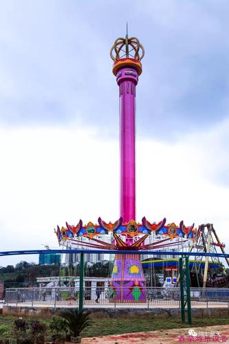 位于德溪湿地公园旁的 七星欢乐园由 毕节七星欢乐园有限公司投资建设